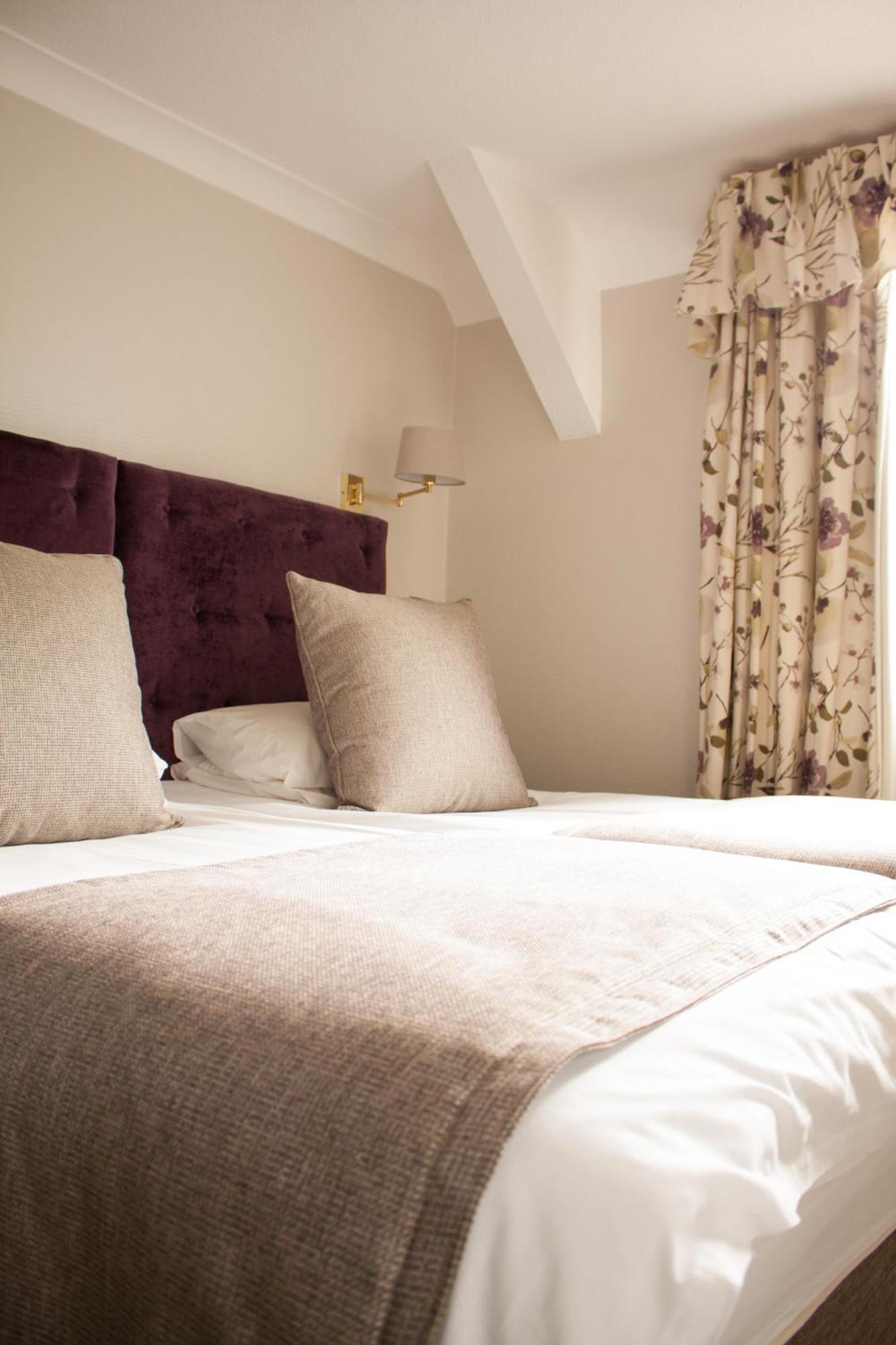 Ascot House Hotel Harrogate Exterior foto